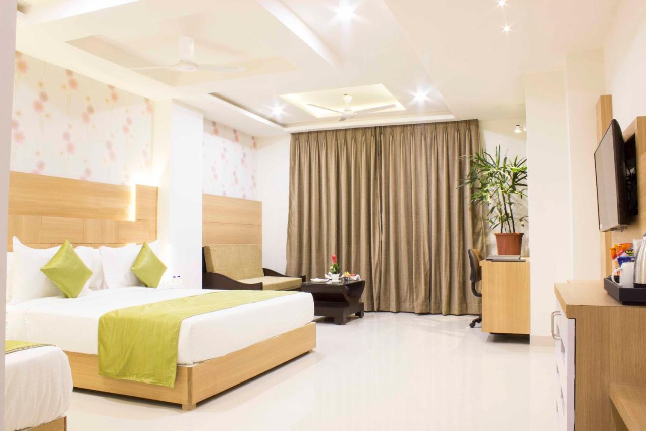 Daksh The Madhuvan Suites Dwarka Εξωτερικό φωτογραφία