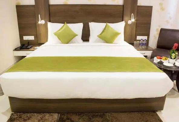 Daksh The Madhuvan Suites Dwarka Εξωτερικό φωτογραφία