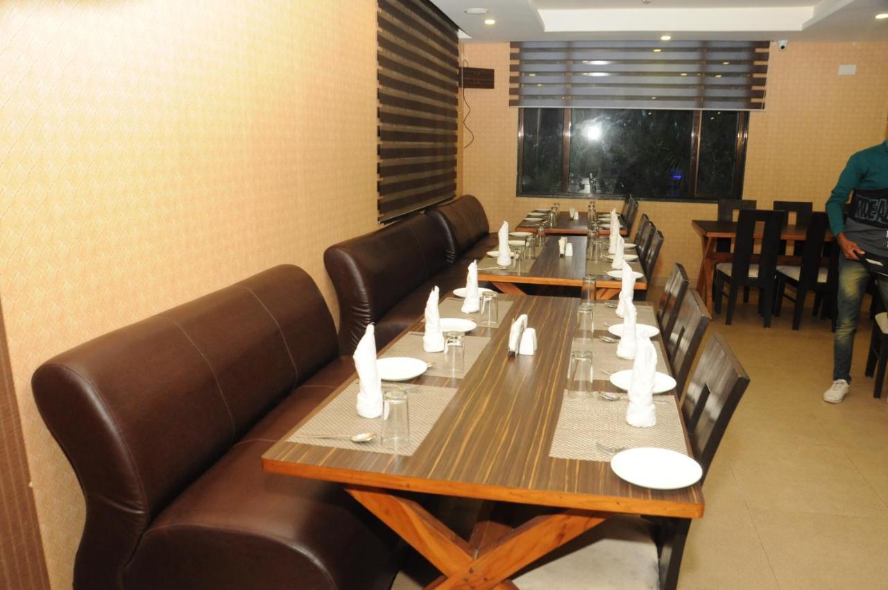 Daksh The Madhuvan Suites Dwarka Εξωτερικό φωτογραφία