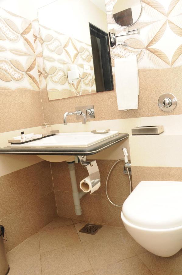 Daksh The Madhuvan Suites Dwarka Εξωτερικό φωτογραφία